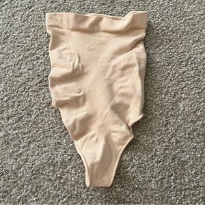 Skims sculpting thong high waisted shapewear. Size S/M.